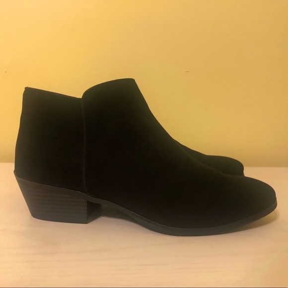 Style & Co Wileyy Ankle Booties - Picture 3 of 9